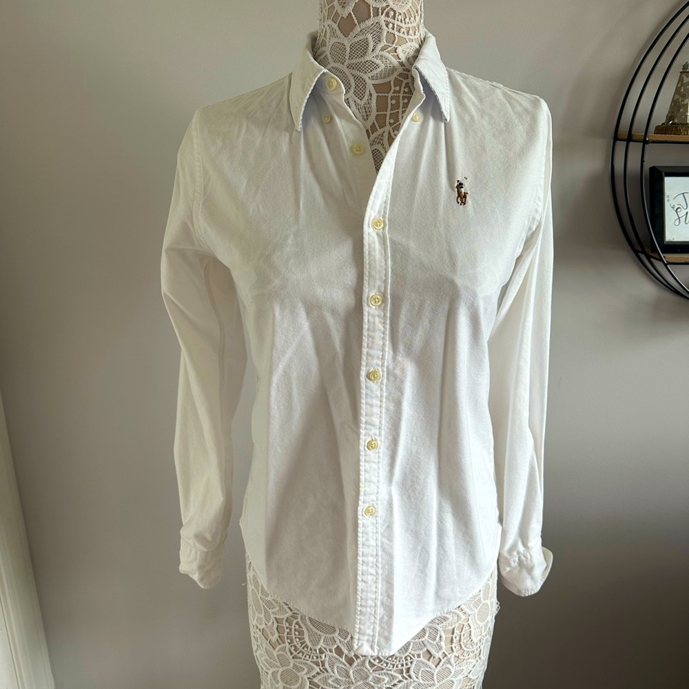 White button down Ralph Lauren shirt. Size 6.